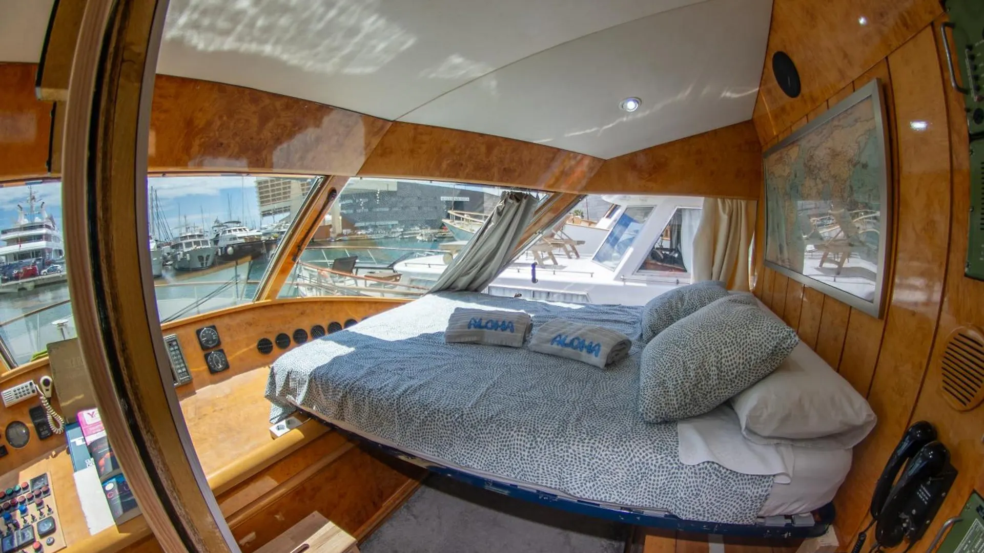 Aloha Boat Hotel Barcelona 0*,  Spain
